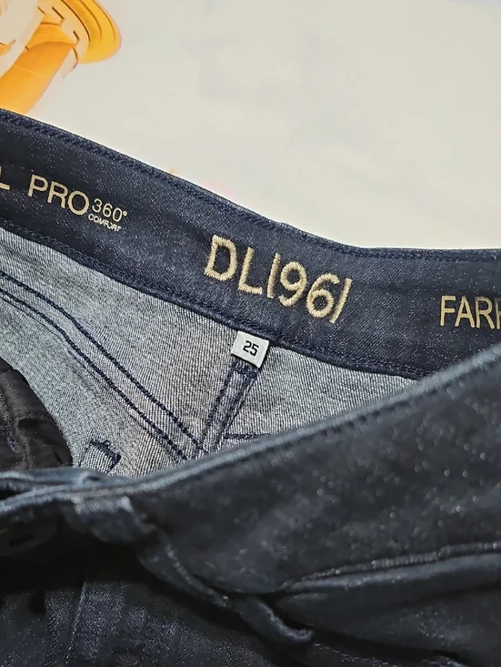 DL1961 Farrow Skinny Jeans Dark Navy Size 25 - Picture 3 of 6